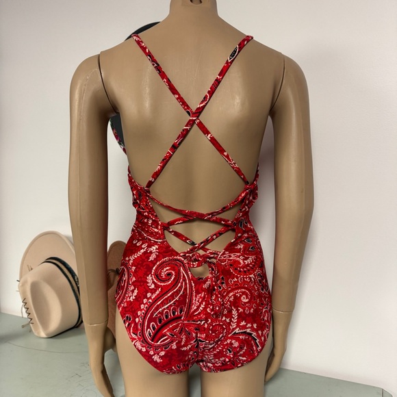 Adore Me | bandana red white and black one piece | M - Picture 4 of 5